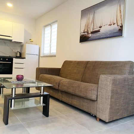 Sea Star Apartments Pjescana Uvala Εξωτερικό φωτογραφία
