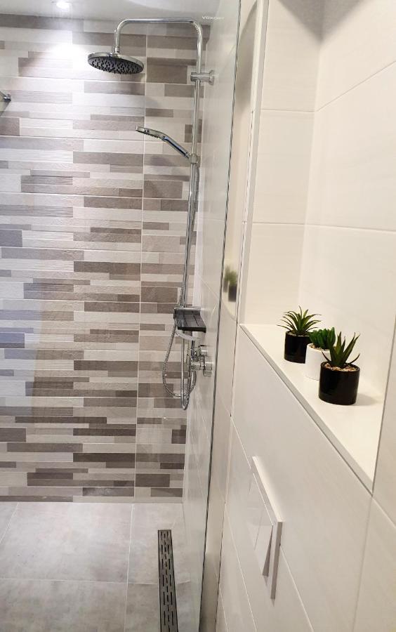 Sea Star Apartments Pjescana Uvala Εξωτερικό φωτογραφία