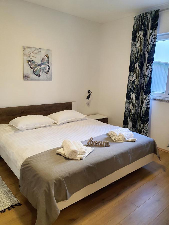 Sea Star Apartments Pjescana Uvala Εξωτερικό φωτογραφία