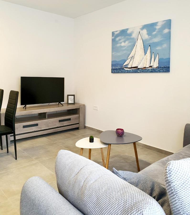 Sea Star Apartments Pjescana Uvala Εξωτερικό φωτογραφία